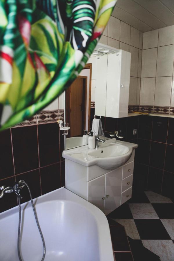 Kmetija Pecnik Apartment Prevalje Ngoại thất bức ảnh